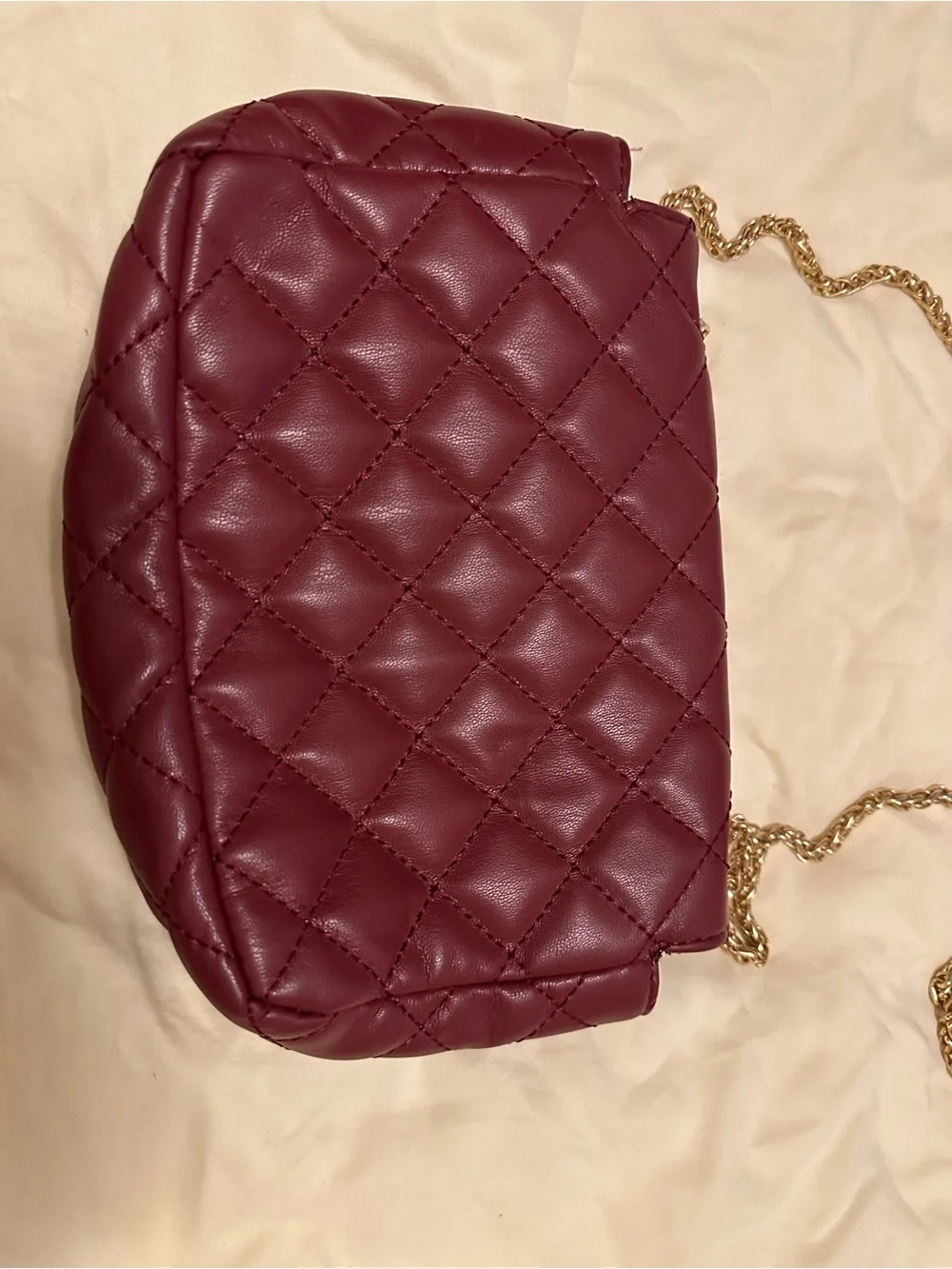 Quilted Burgundy Chain Crossbody Bag - Classic Women’s Shoulder Bag